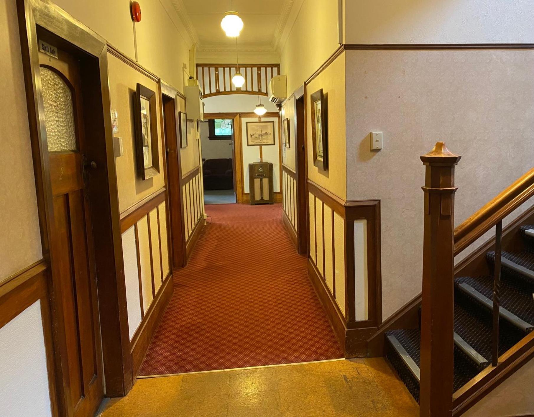A Pousada Manor House Backpackers Dunedin Exterior foto