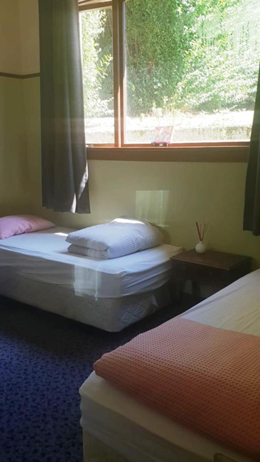 A Pousada Manor House Backpackers Dunedin Exterior foto