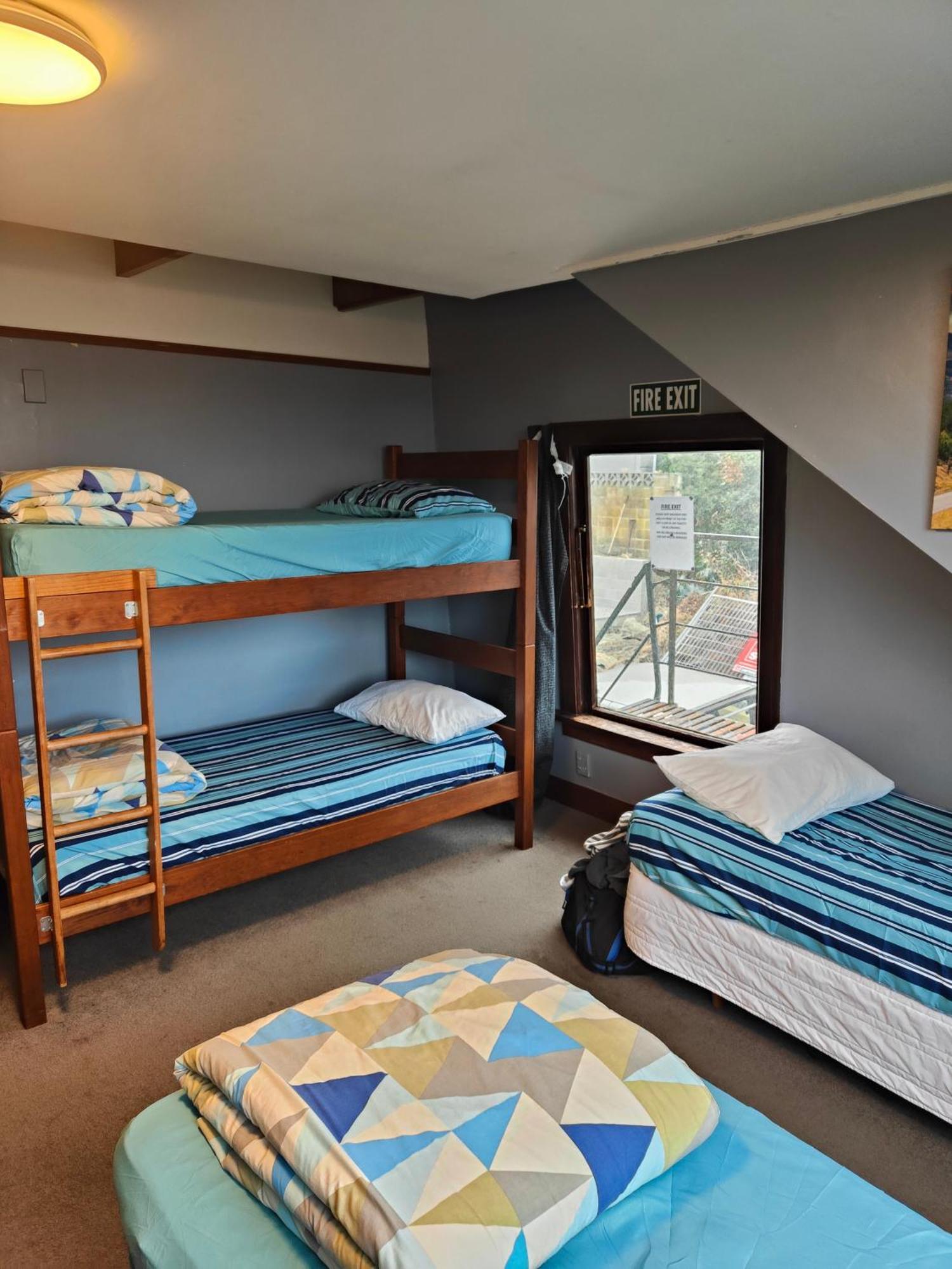 A Pousada Manor House Backpackers Dunedin Exterior foto